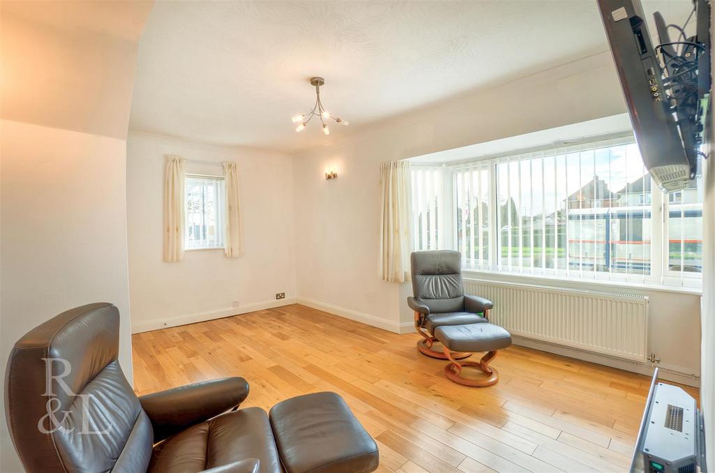 11 Carhampton Road (18).jpg