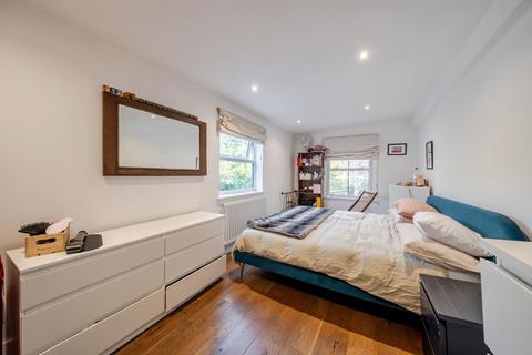 2 bedroom flat for sale, Medora Road, London, SW2