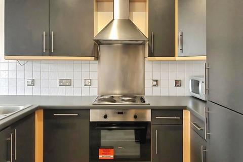 2 bedroom flat to rent, Whitehall Quay, Leeds, West Yorkshire, LS1