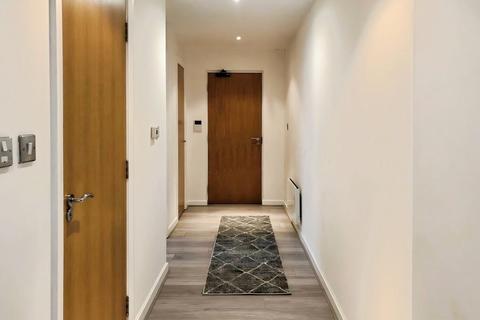 2 bedroom flat to rent, Whitehall Quay, Leeds, West Yorkshire, LS1