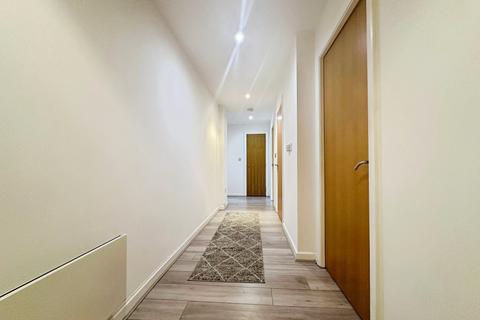 2 bedroom flat to rent, Whitehall Quay, Leeds, West Yorkshire, LS1