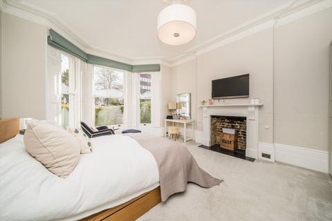 undefined, Adelaide Road, Surbiton KT6