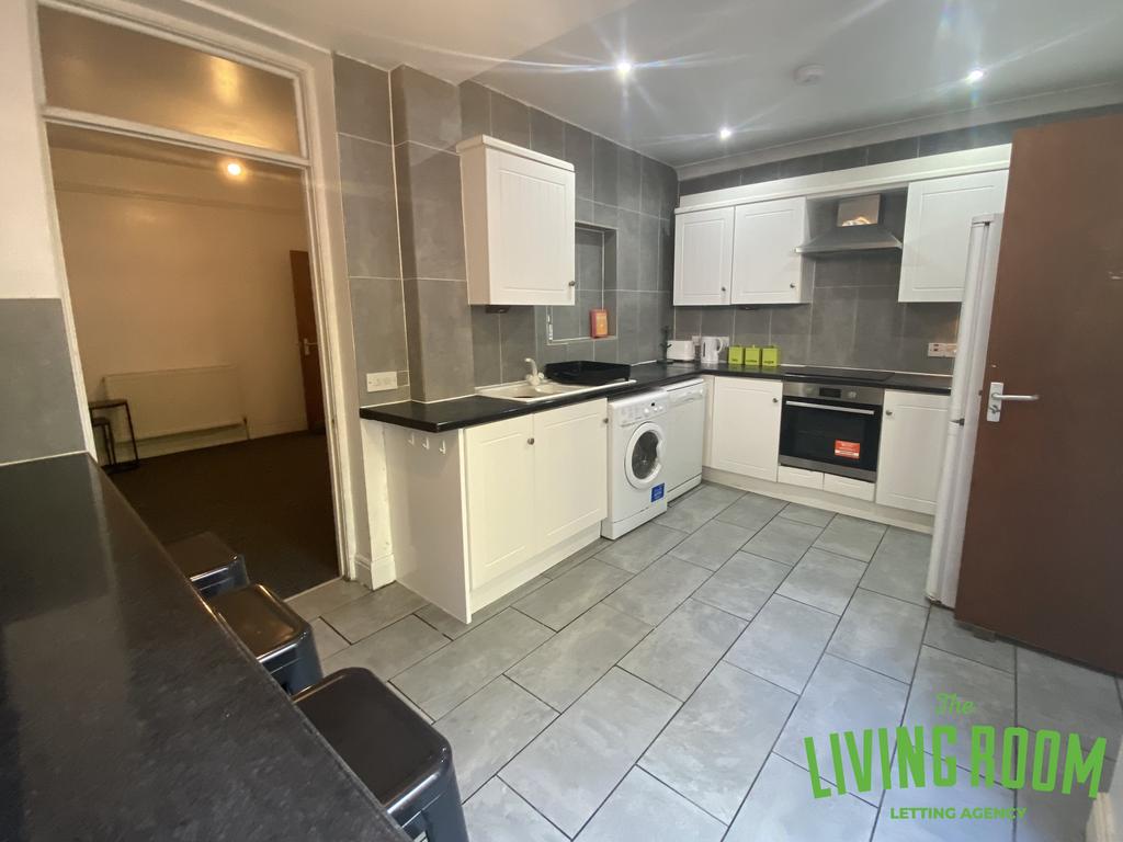15 S Kitchen
