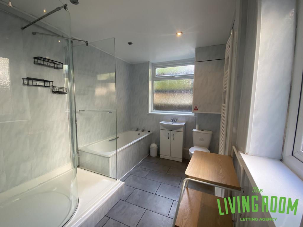 15 S GF Bath