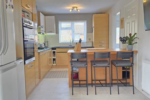 3 bedroom detached house for sale, Winchester Drive, Melton Mowbray, LE13