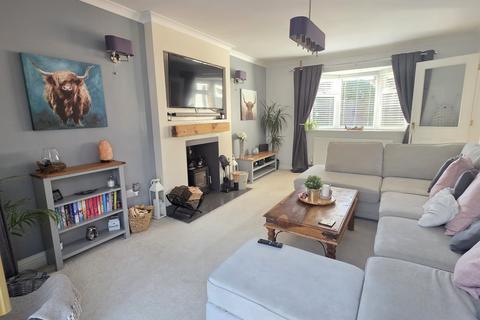 4 bedroom detached house for sale, Winchester Drive, Melton Mowbray, LE13