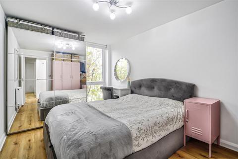 undefined, Owens Court, Richmond, TW9