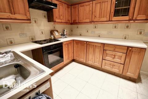 3 bedroom semi-detached house for sale, Gwent Way, Tredegar