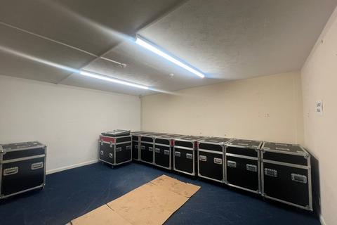 Warehouse to rent, Triumph Way Kempston MK42 7QB