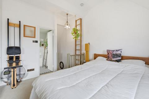 1 bedroom flat for sale, Clock Court, Victory Road, Wanstead