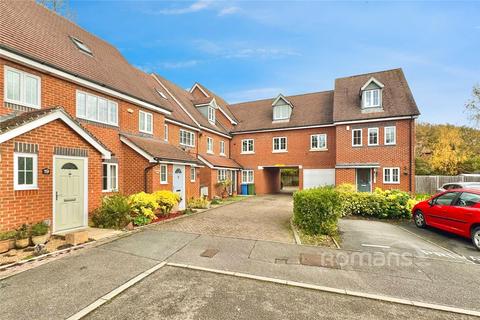 Alford Close, Sandhurst, Berkshire