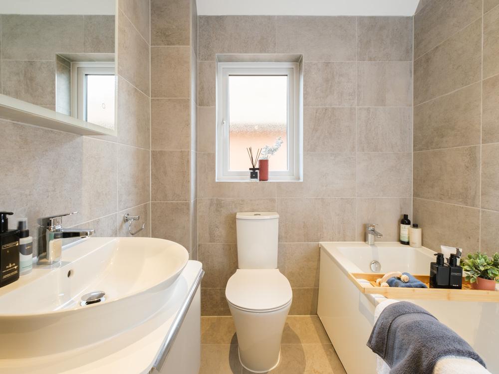 Redrow - Chester - Bathroom