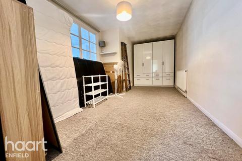 undefined, Tynemouth Drive, Enfield
