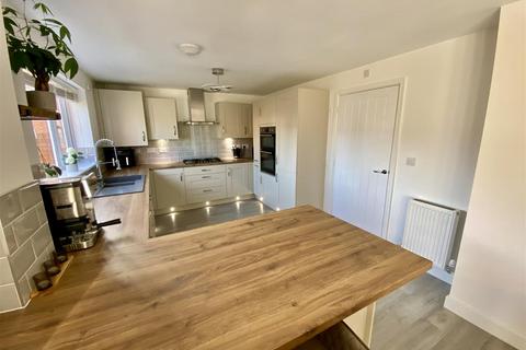 undefined, Lavender Court, Mirfield
