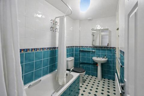 2 bedroom semi-detached house to rent, Cottage Grove, Surbiton KT6