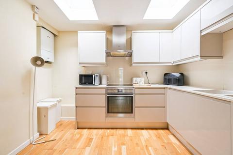 1 bedroom flat to rent, St Frideswides Mews, Poplar, London, E14