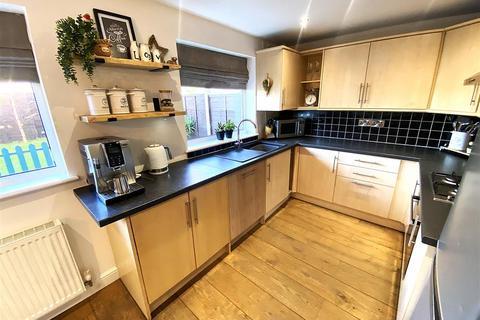 undefined, Summertrees Road, Great Sutton