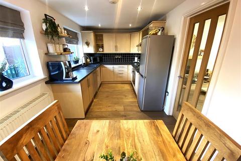 undefined, Summertrees Road, Great Sutton
