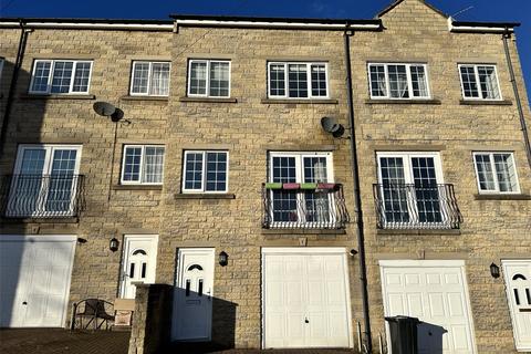 3 bedroom terraced house to rent, Carrholme Court, King Cross, Halifax, HX1