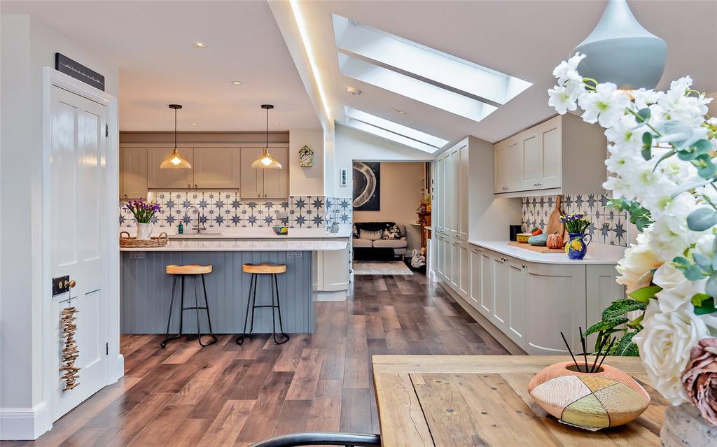 Kitchen/Beakfast