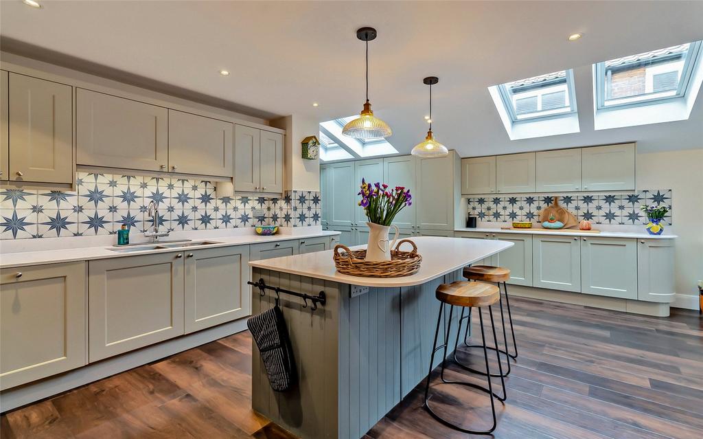 Kitchen/Breakfast