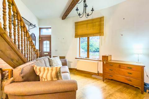 1 bedroom end of terrace house for sale, Upper Batley Low Lane, Birstall