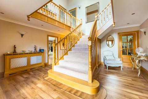 5 bedroom detached house for sale, Birkby Brow Crescent, Birstall