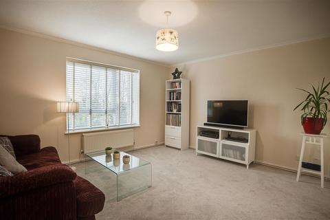 1 bedroom apartment for sale, Montana Close, South Croydon