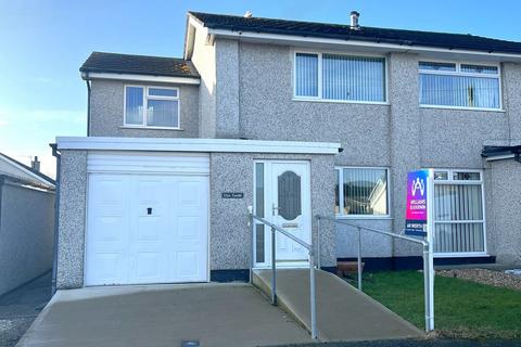 undefined, Perth y Paen, Llangefni, Anglesey, LL77