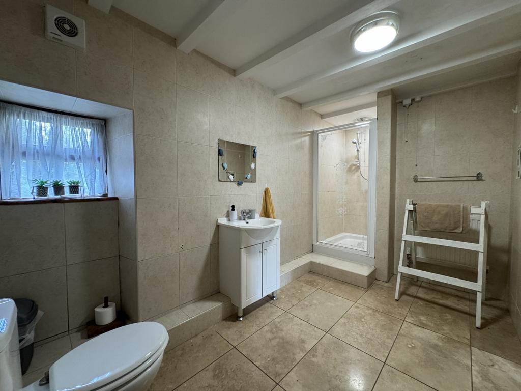 En Suite 1