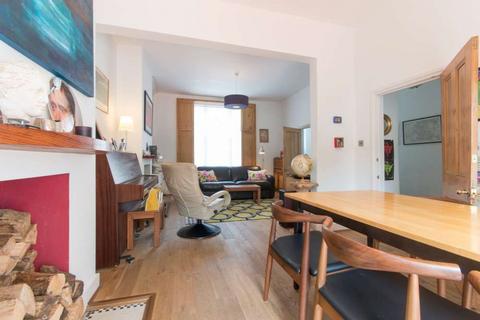 undefined, Tell Grove,  London, SE22