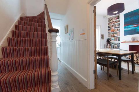 undefined, Tell Grove,  London, SE22