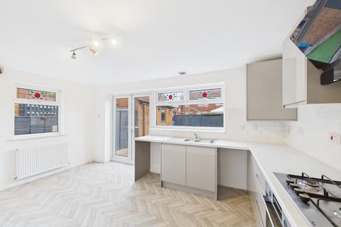 undefined, Lindengate Avenue, Hull, HU7 0EA