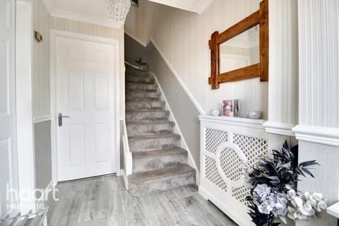 3 bedroom end of terrace house for sale, Westside Drive, Bartley Green