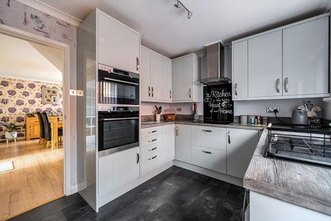 undefined, 40 Victoria Road, Reading RG7