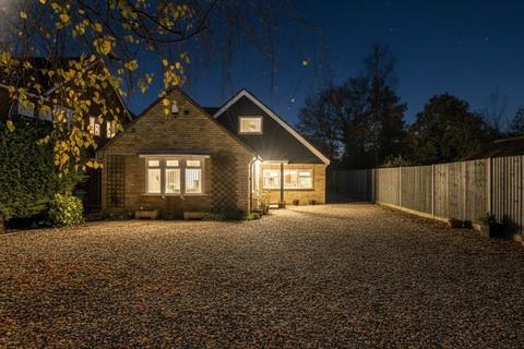 undefined, 40 Victoria Road, Reading RG7