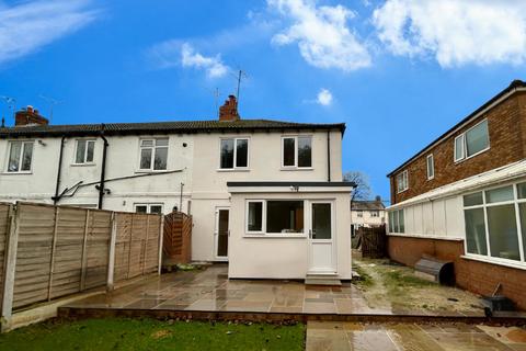 3 bedroom end of terrace house to rent, 3 Bed End-Terraced House, St. Wilfred Road, Bridlington, YO16 4DU