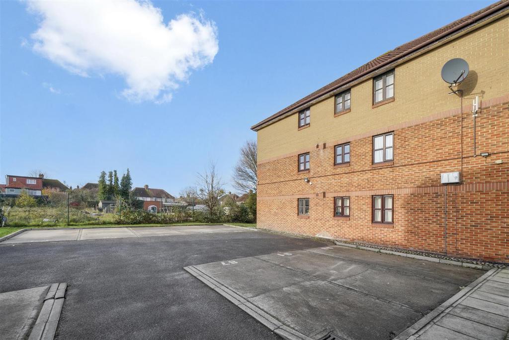 90 Conifer Way - ZEXRV7 F7r HK5 FC4 PLm WP.jpg