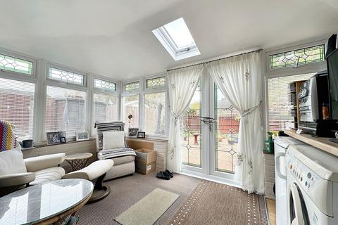2 bedroom semi-detached house for sale, Cambria Drive, Dibden, SO45