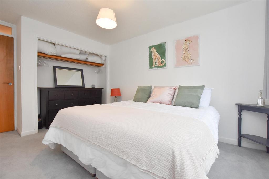 Bedroom Shot 2.jpg