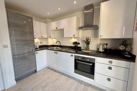 2 bedroom semi-detached house for sale, Harrier Way, Burton-On-Trent DE14