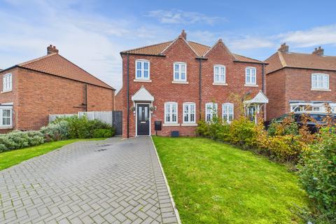 3 bedroom semi-detached house for sale, Lumley Avenue, Kingswood, Hull, HU7 3GX