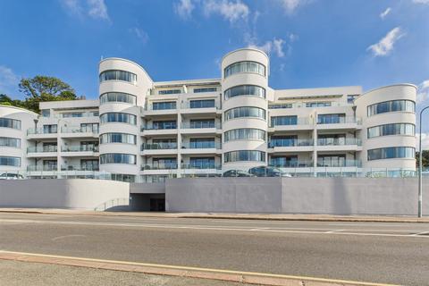 3 bedroom apartment for sale, Modern Coastal Apt with Three Bedrooms at West Park