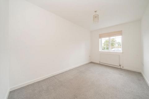 undefined, Fairfield Road, Uxbridge UB8