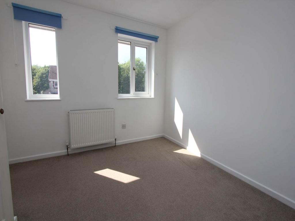 Bedroom Two 28 Cwrt