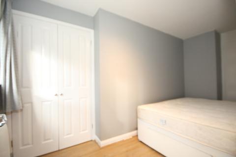 undefined, Park Drive, Woking GU22
