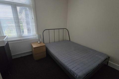 undefined, Croydon CR0