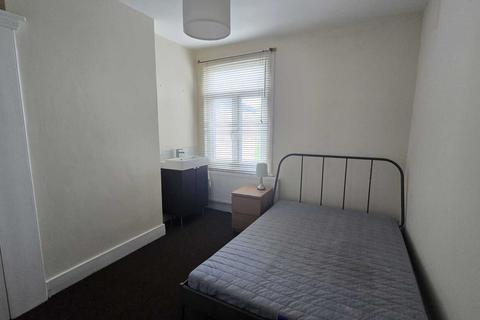 undefined, Croydon CR0