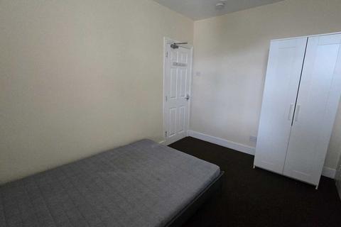 undefined, Croydon CR0
