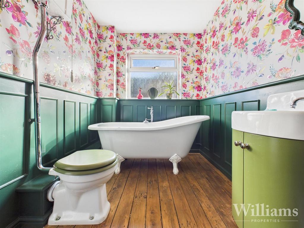 CAM02861 G0-PR0532-STILL034.jpg